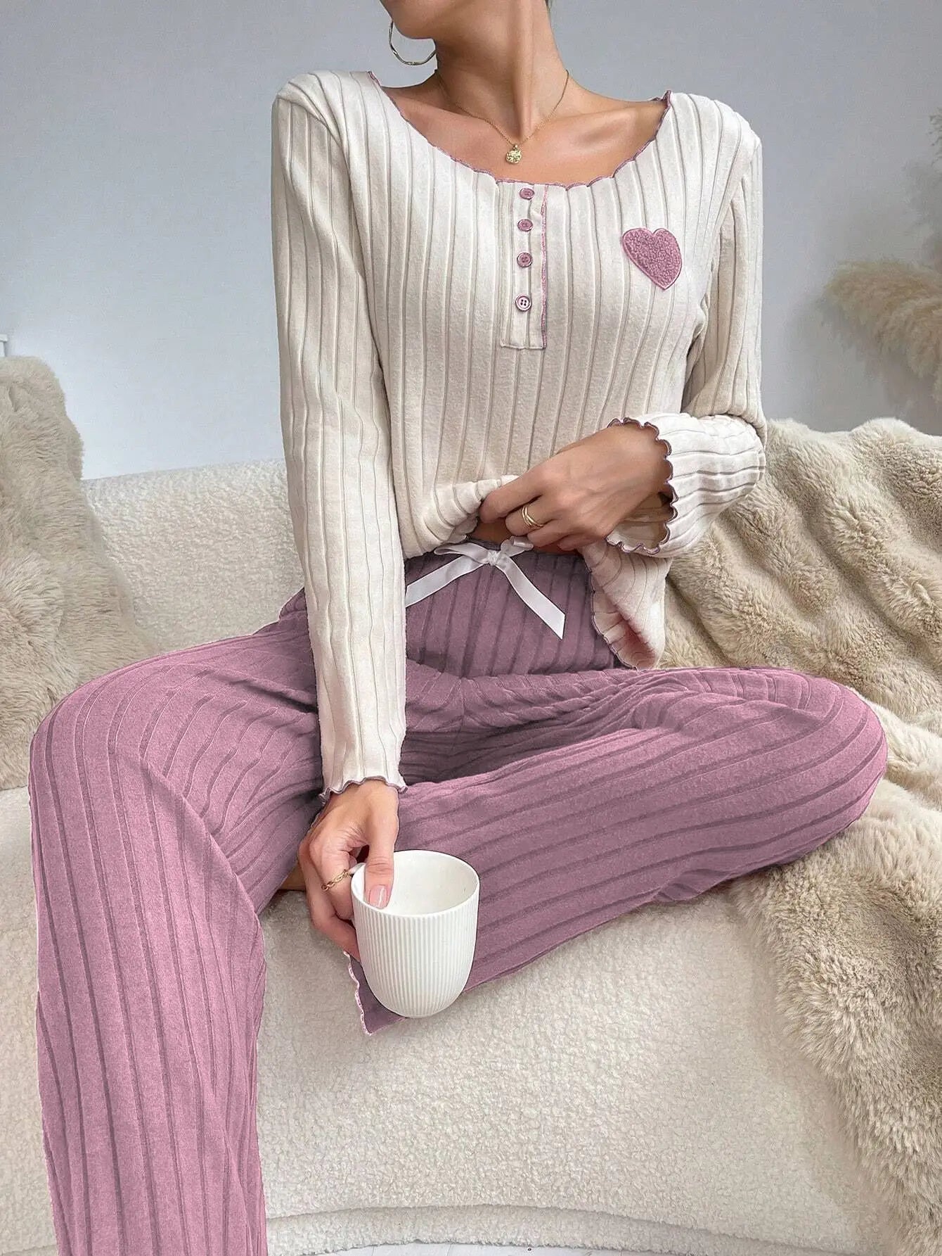 Autumn Winter Sleepwear Women Casual Pajamas Set Long Sleeve Heart Printd Tops and Long Trousers Homewear Loungewear